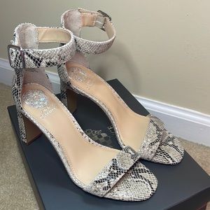 Vince Camuto Bendiva Sandal Heel Size 7.5